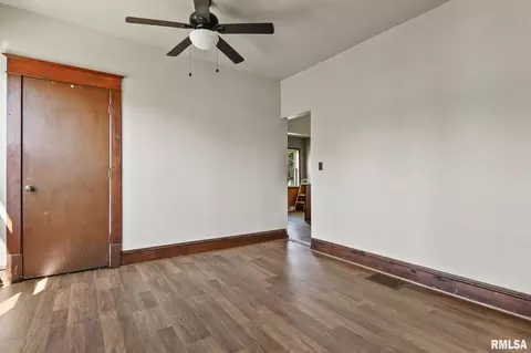 831 N Milton Ave, Springfield, IL 62702 photo 11
