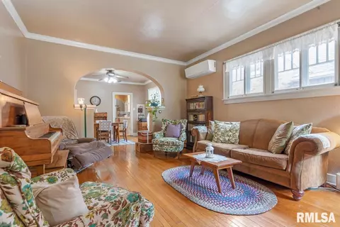 2015 S State St, Springfield, IL 62704 photo 9