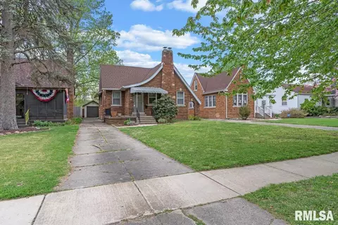 2015 S State St, Springfield, IL 62704 photo 4