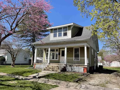 554 Irwin St, Galesburg, IL 61401
