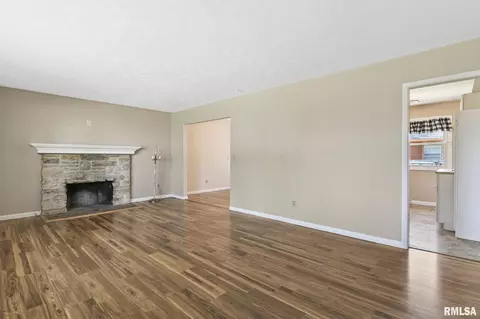 2206 Makemie Ave, Springfield, IL 62704 photo 5