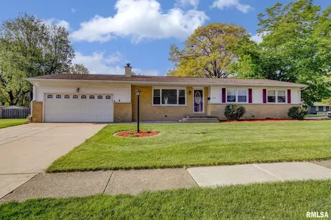 2206 Makemie Ave, Springfield, IL 62704