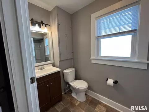 1730 E Stanford Ave, Springfield, IL 62703 photo 9