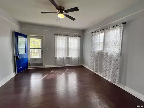 2133 N 8th St, Springfield, IL 62702 photo 6