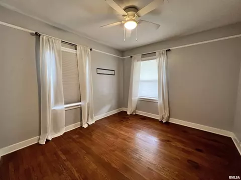 2133 N 8th St, Springfield, IL 62702 photo 15