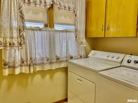 8 Alberta Ln, Springfield, IL 62704 photo 12