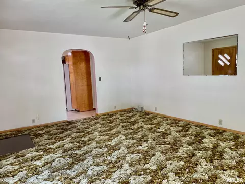 8 Alberta Ln, Springfield, IL 62704 photo 6