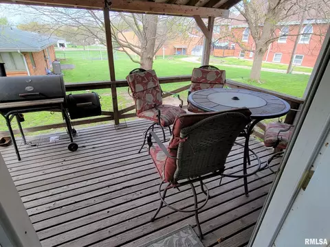 417 Logan St, Emden, IL 62635 photo 32