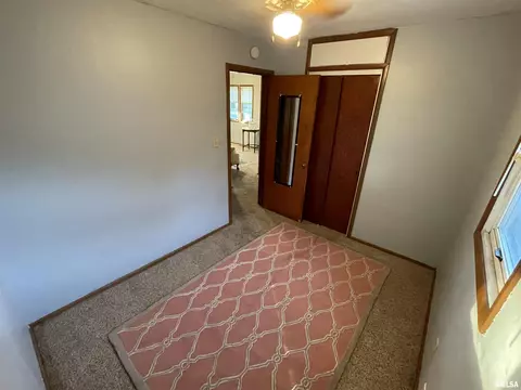 17 Hedge Dr, Springfield, IL 62702 photo 6