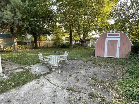 17 Hedge Dr, Springfield, IL 62702 photo 9