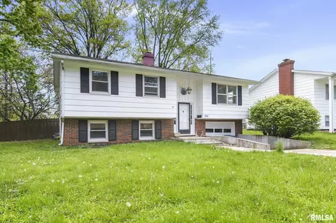 320 Whitefield Rd, Springfield, IL 62704 photo 2