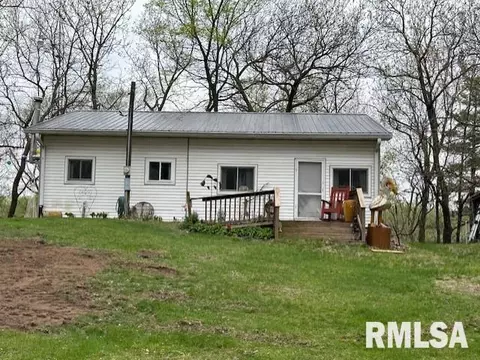 2461 1325 Rd, Oquawka, IL 61469