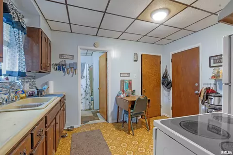 1036 N Rutledge St, Springfield, IL 62702 photo 8