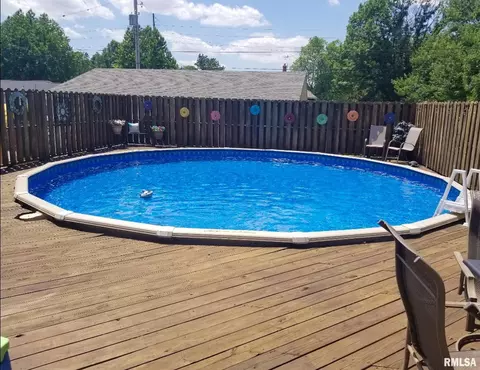 708 S Abba St, Gillespie, IL 62033 photo 6