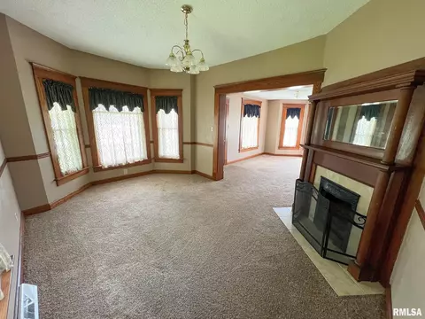 708 S Abba St, Gillespie, IL 62033 photo 19