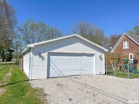 708 S Abba St, Gillespie, IL 62033 photo 7