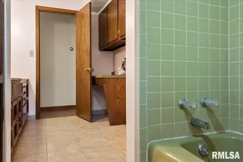 2320 E Lake Shore Dr, Springfield, IL 62712 photo 26