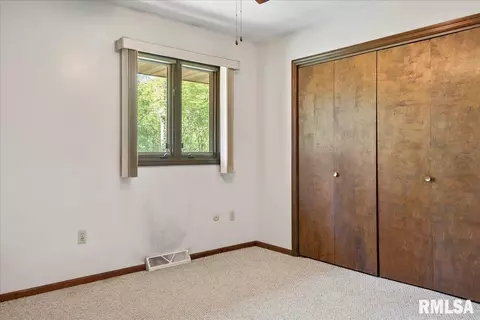 2320 E Lake Shore Dr, Springfield, IL 62712 photo 33