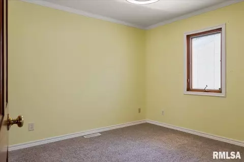 1630 Fairmont Dr, Springfield, IL 62702 photo 24