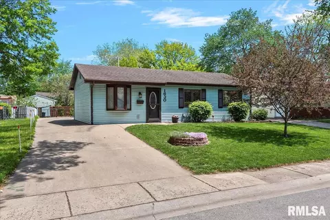 1630 Fairmont Dr, Springfield, IL 62702