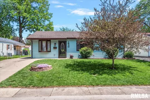 1630 Fairmont Dr, Springfield, IL 62702 photo 2