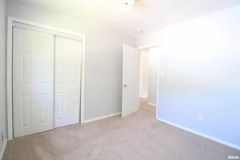 912 S 24th St, Springfield, IL 62703 photo 9