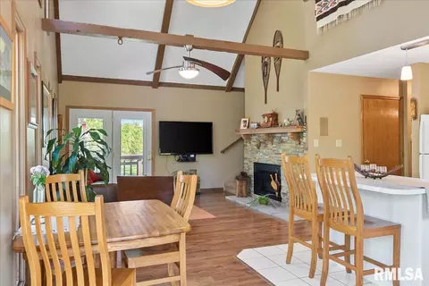 242 Stephenson Ln, Springfield, IL 62707 photo 8