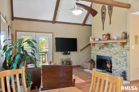242 Stephenson Ln, Springfield, IL 62707 photo 9