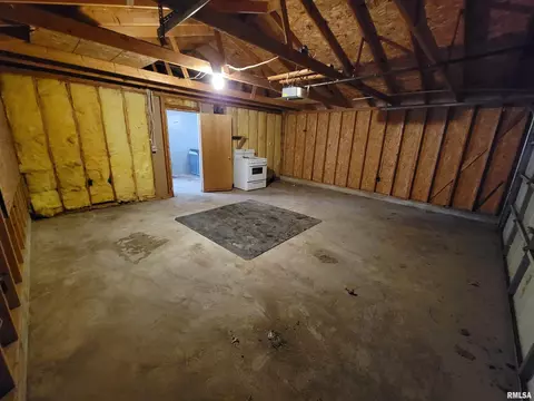 243 E Adams St, Greenview, IL 62642 photo 29