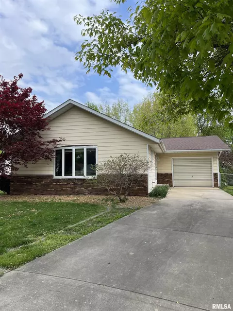 3804 Thrush Ln, Springfield, IL 62707