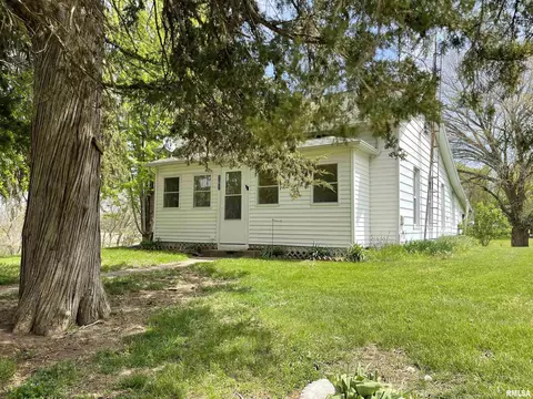 167 Cooper St, Saint Augustine, IL 61474