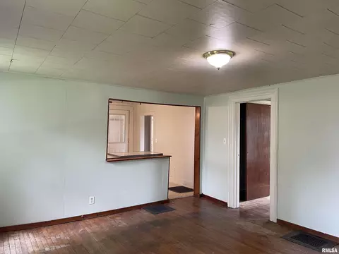 167 Cooper St, Saint Augustine, IL 61474 photo 8