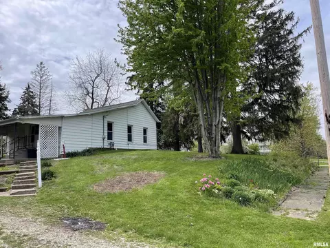 167 Cooper St, Saint Augustine, IL 61474 photo 2