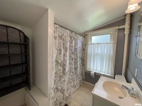 167 Cooper St, Saint Augustine, IL 61474 photo 16