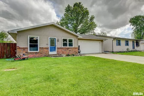 128 Hawkeye Way, Springfield, IL 62707 photo 3