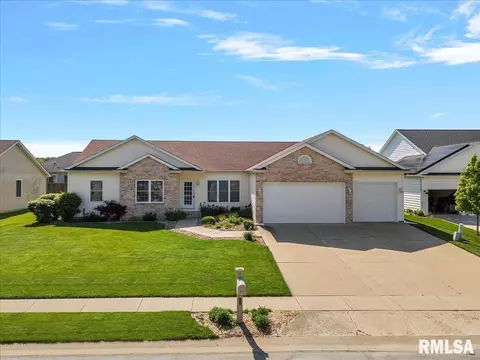 239 Maggie Dr, Springfield, IL 62707 photo 2