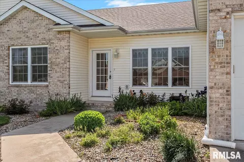 239 Maggie Dr, Springfield, IL 62707 photo 5