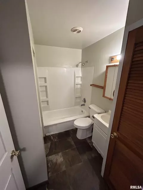 13 Gettysburg Dr, Springfield, IL 62702 photo 6