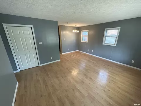 13 Gettysburg Dr, Springfield, IL 62702 photo 3