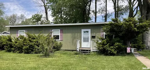 1265 E Dayton St, Galesburg, IL 61401