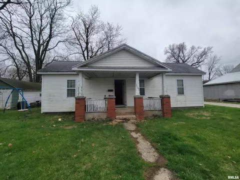 418 Washington St, Jacksonville, IL 62650