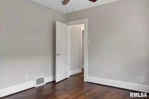 1821 S Douglas St, Springfield, IL 62704 photo 13