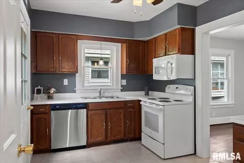1821 S Douglas St, Springfield, IL 62704 photo 7
