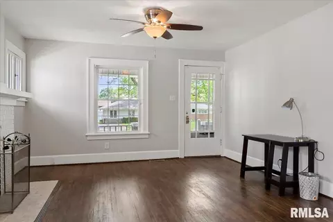 1821 S Douglas St, Springfield, IL 62704 photo 5