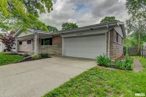 300 Kenyon Dr, Springfield, IL 62704 photo 4
