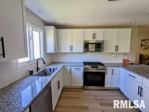 2213 Checkerberry Ln, Springfield, IL 62711 photo 3