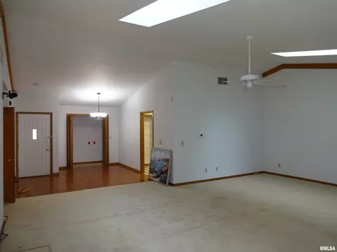 2118 Checkerberry Ln, Springfield, IL 62711 photo 3
