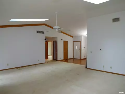 2118 Checkerberry Ln, Springfield, IL 62711 photo 4