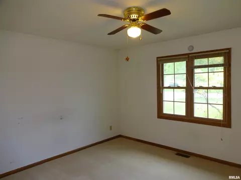 2118 Checkerberry Ln, Springfield, IL 62711 photo 10