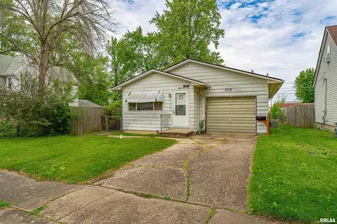 1508 Broadway St, Lincoln, IL 62656